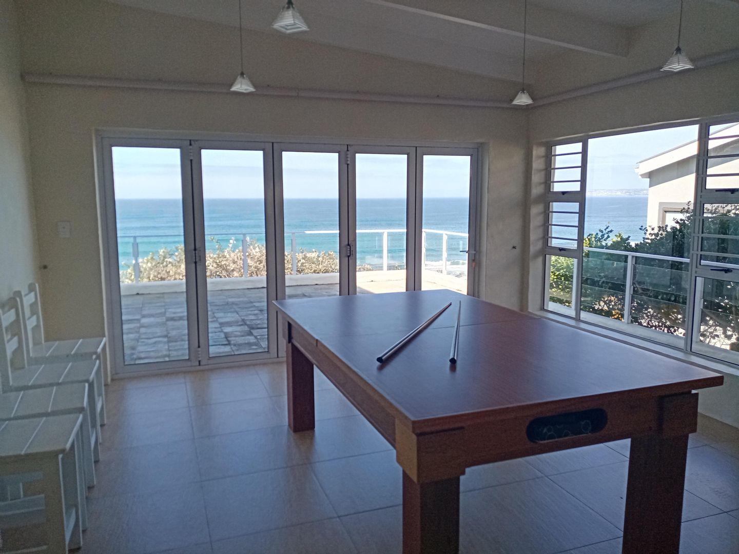To Let 5 Bedroom Property for Rent in Tergniet Western Cape